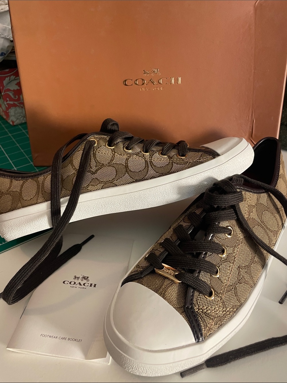 COACH Signature Outline Canvas Empire Low-Top Sneakers (Designer) New In Box!